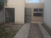 CASA DE UN PISO EN RENTA EN VILLAS DE SANTIAGO