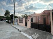 CASA DE UN SOLO PISO EN RENTA FRACCIONAMIENTO LA GLORIA