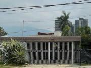 CASA DE UN SOLO PISO VENTA EN LA DEL VALLE SAN PEDRO...
