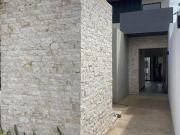 Casa de una planta a estrenar a 4 cuadras del parque...