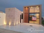 Casa de una Planta con 3 Recámaras en Mayorca Residencial