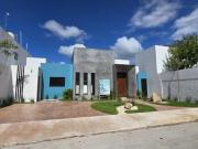 Casa de Una Planta con Alberca al Norte de la ciudad de...