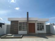 Casa de una planta en Conjunto privado Manta