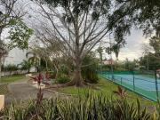 Casa de una planta en privada exclusiva en Temozón...