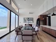 CASA DE UNA PLANTA EN PRIVADA RESIDENCIAL EN XCANATUN AL...