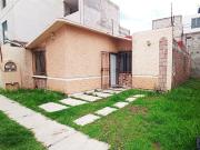 Casa de una Planta en Renta en Boulevard Santa Catarina...