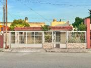 Casa de una planta en renta en García Ginerés