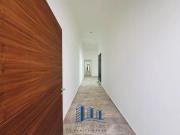 Casa de una planta en venta con 4 habitaciones y cuarto...