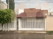 Casa de una planta en venta en Fracc. El Dorado Casa de una planta en venta en Fracc. El Dorado
