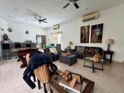 Casa de una planta sobre avenida principal en Temozón Norte