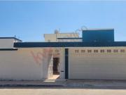 Casa de una Sola Planta Frente al Club Campestre 400m²...