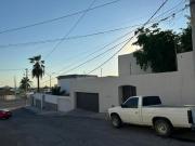 Casa de venta al norte de la ciudad en Lomas Altas