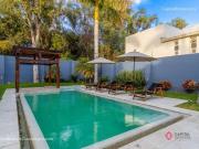 Casa de venta de lujo en Valle Real con alberca