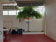 Casa de venta dentro de urbanización en portoviejo