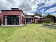 CASA DE VENTA EN CAMPO ALEGRE SECTOR MONTESERRÍN