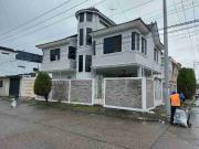 Casa de Venta en Guayacanes Norte de Guayaquil