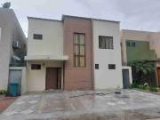 Casa de venta en Km5 vía Samborondon Urb Mirasol