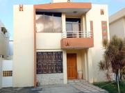 Casa de venta en manta sector sur R/B