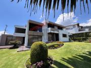 Casa de Venta en Quito, Sector de Cumbayá en MIRAVALLE...