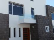 Casa de Venta en Tumbaco Av. Federico gonzales suaréz