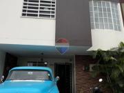 Casa de venta en urbanización en portoviejo centro