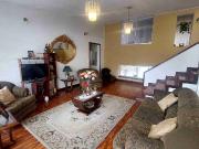 Casa de venta espaciosa, Urb. 23 de Junio,...