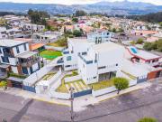 CASA DE VENTA NO ADOSADA EN LA COLINA–VALLE DE LOS... CASA DE VENTA NO ADOSADA EN LA COLINA–VALLE DE LOS...