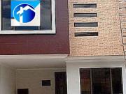 Casa de Venta Por Estrenar Sector Los Cerezos Cuenca