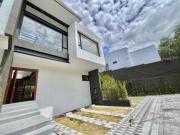 CASA DE VENTA POR ESTRENAR SECTOR TUMBACO