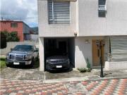 Casa de venta sector tumbaco