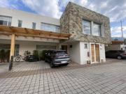 Casa de venta ubicada dentro de conjunto de 6 casas,...