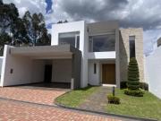 Casa de venta ubicada dentro de conjunto dentro de la...