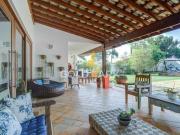 Casa de vila, 570m² área construída 4 suítes 7 garagens