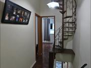 Casa de vila com 3 quartos e terraÃ§o grande na zona Sul...