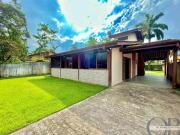 CASA DENTRO DE CONDOMINIO COM 3 DORMITÓRIOS