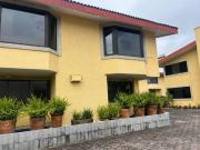Casa dentro de condominio excelente ubicación