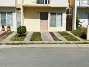 CASA DENTRO DE COTO a unas cuadras de Juan Gil Preciado