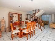 Casa dentro de Coto a unos minutos de Plaza Galerías,...