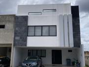 CASA DENTRO DE FRAC. RESIDENCIAL EN MORILLOTLA