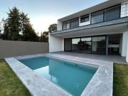 Casa dentro de FRACCIONAMIENTO RANCHO TETELA, CUERNAVACA