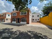 Casa dentro de privada en Col. Chuburna de Hidalgo