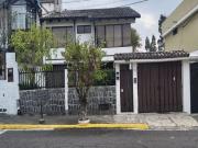 CASA DENTRO DE URBANIZACION EN VENTA CONOCOTO
