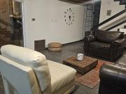 CASA / DEPARTAMENTO EN EL CENTRO – REMODELADA