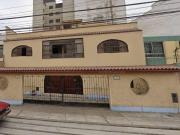 Casa + Departamento en Venta a Precio de Terreno – San Borja