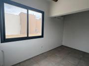 Casa desarrollada en dos plantas, ubicada en Barrio La...