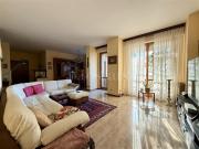 Casa di 140 mq a Bande Nere, Inganni Milano