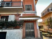 Casa di 190 mq a Laurentina Fuori Gra, Ardeatina Fuori...