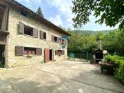 Casa di campagna in vendita di 140 m² in Via Endine, 18