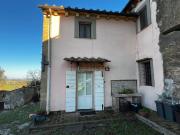 Casa di campagna in vendita di 150 m² in Via del Poggione