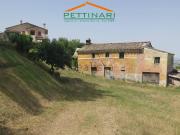 Casa di campagna in vendita di 210 m² in Via Macerata
